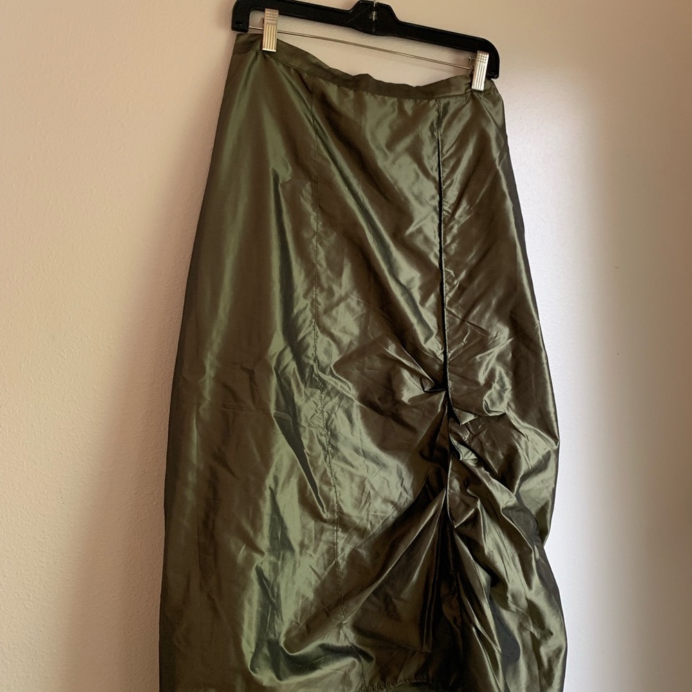 Unique, edgy, CoVelo silk taffeta skirt.